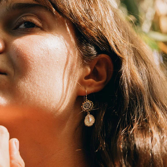 Kristal Be the Light Pear Drop Earrings - Grace