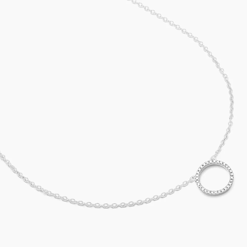 Standing O Pendant Necklace