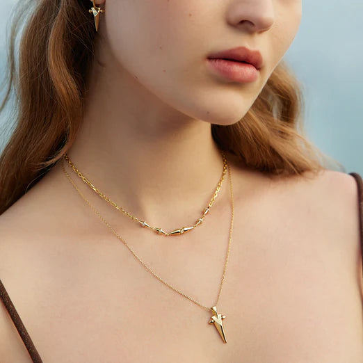 Gold Geometric Point Pendant Necklace